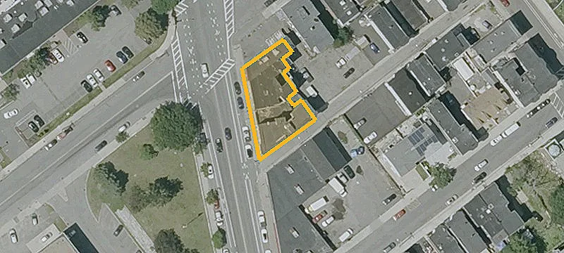 61 Everett Ave