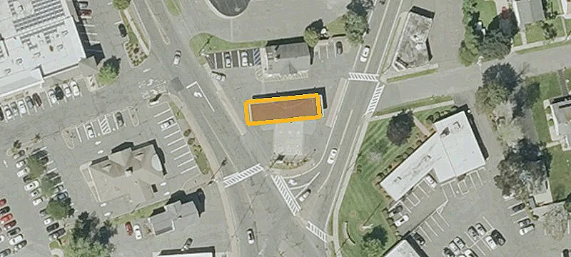 13 Main St