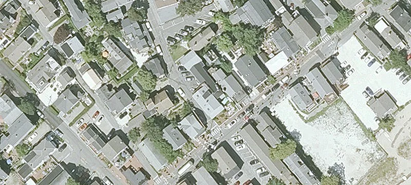 378 Commercial St