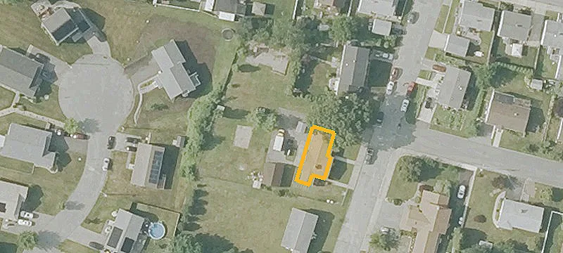 45 Bayview St