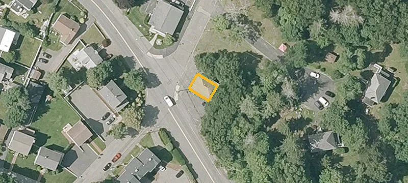 611 Trapelo Rd