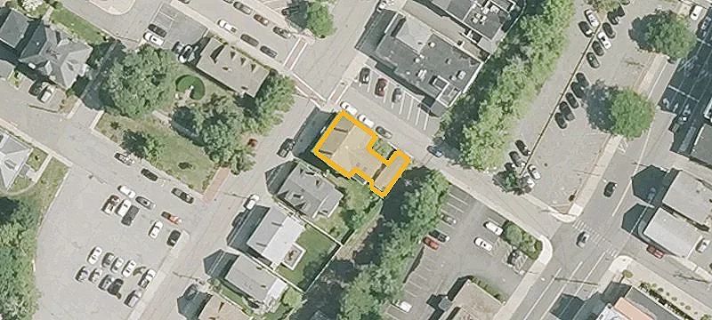 16 Chestnut St