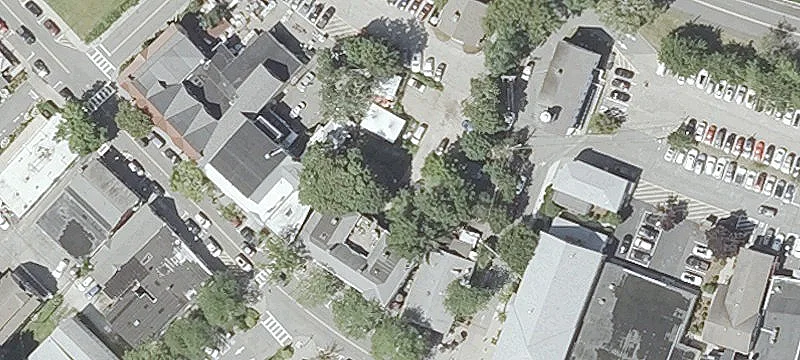 176 Main St