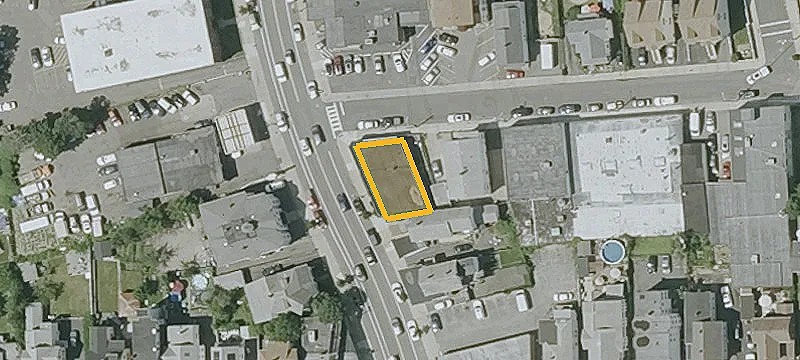 141 Main St