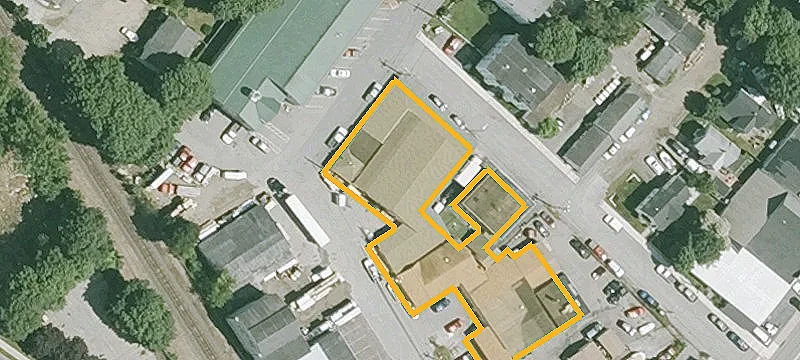 15 Brown Sq