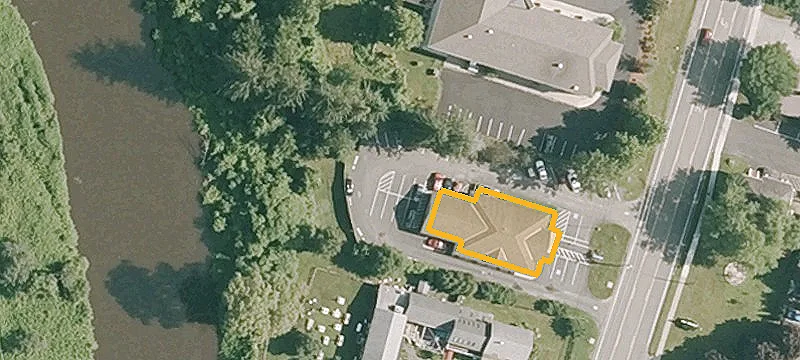 409 Stockbridge Rd