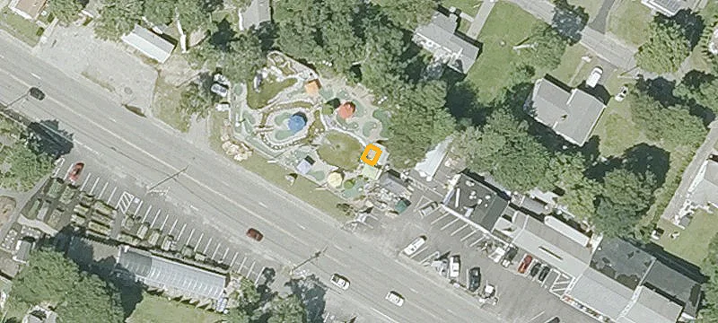 3186 Cranberry Hwy