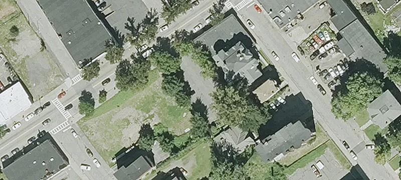 807 Main St