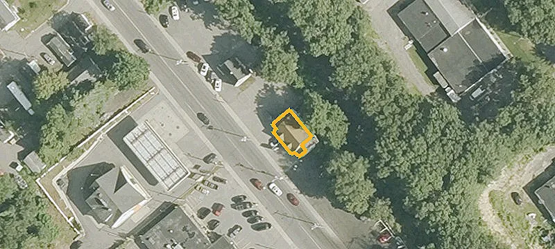 583 Main St
