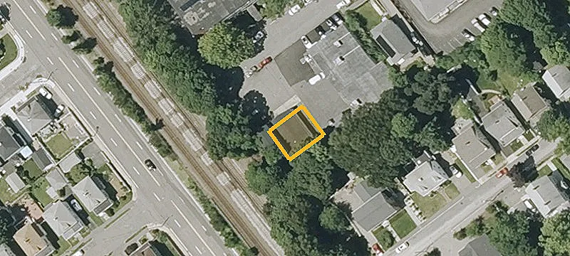 48 Oval Rd