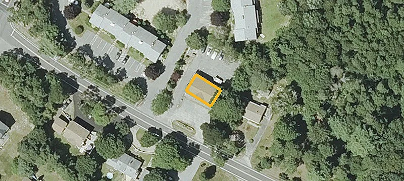 565 Carriage Shop Rd