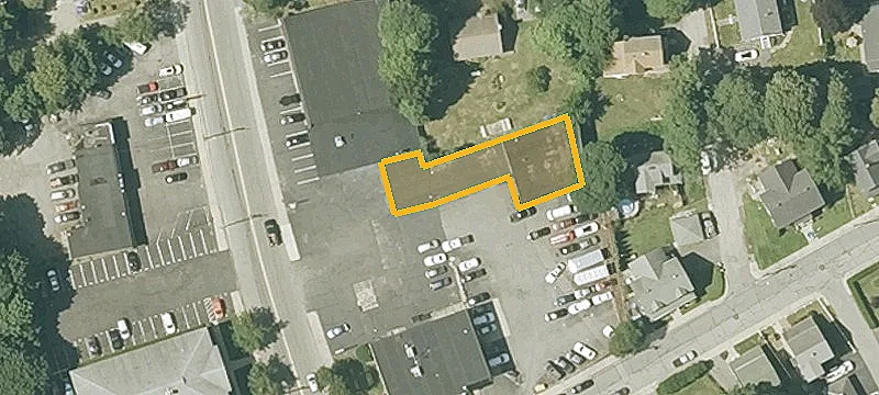 921 Main St