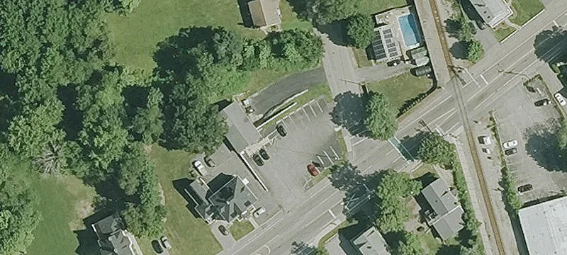 224 Ctr Ave
