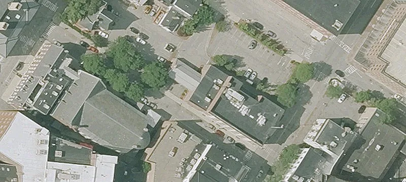 52 Lee St