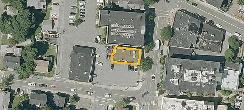 423 Main St