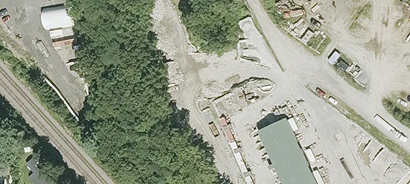 2 Spectacle Pond Rd