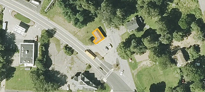 21 Maple St