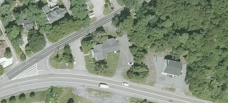 592 Main St