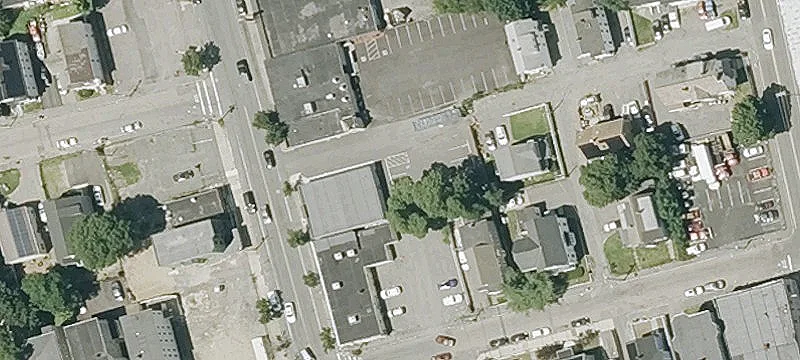 1048 Main St
