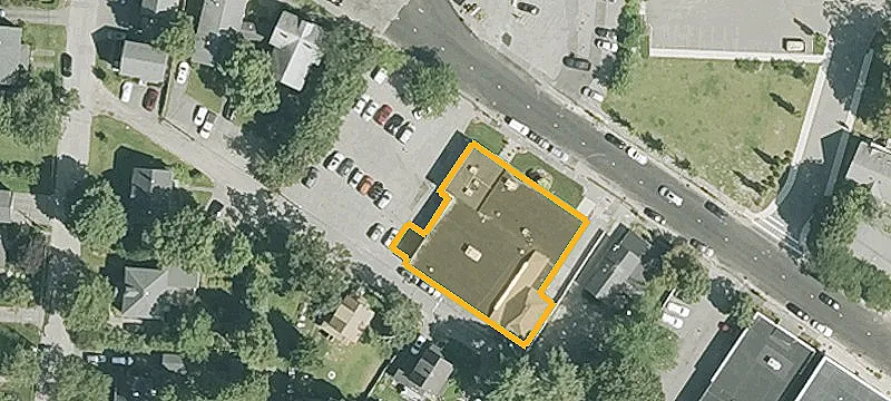 135 Commonwealth Ave