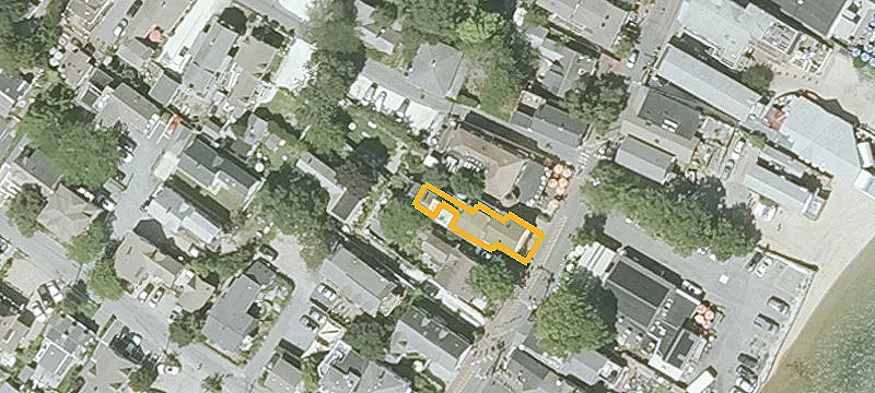 184 Commercial St
