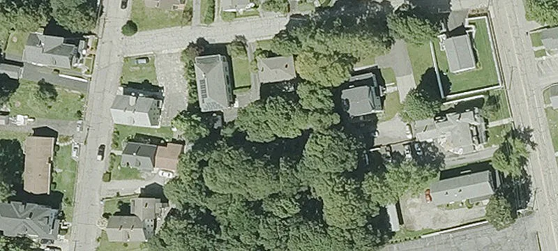 11 Crown St