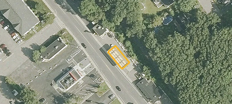 527 Main St