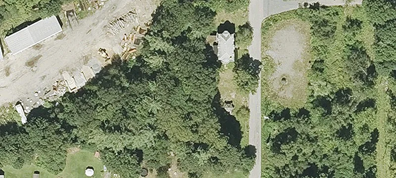 16 Maple Ave