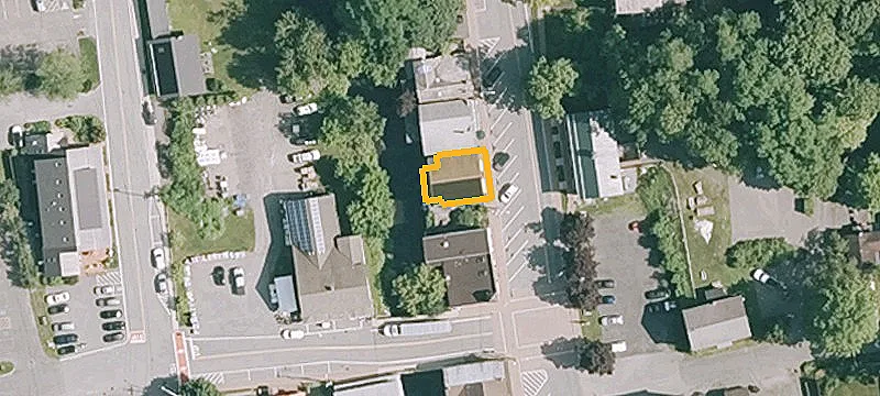 12 Main St