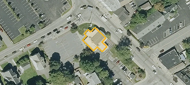 820 Main St