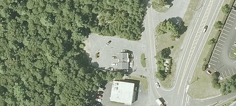 6 Hedges Pond Rd