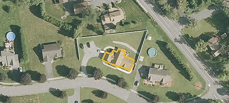 5 James Cir