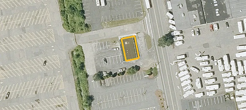 1915 Main St