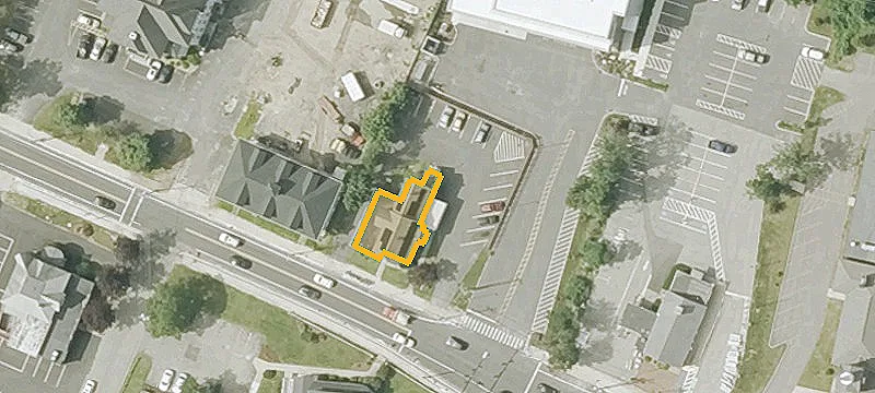 970 Main St