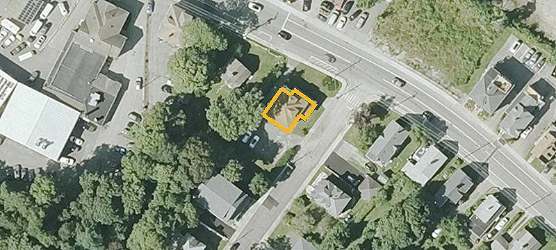 121 Sandwich St