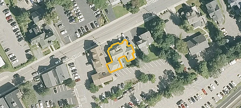 33 Dean Ave