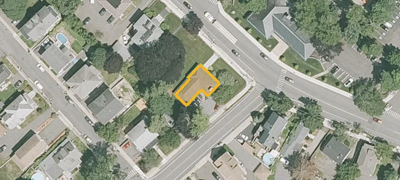 100 Lowell St