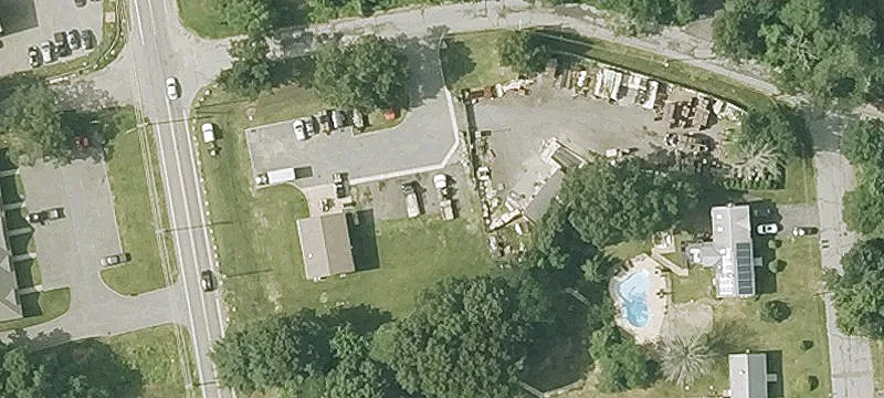 16 Town Farm Ln