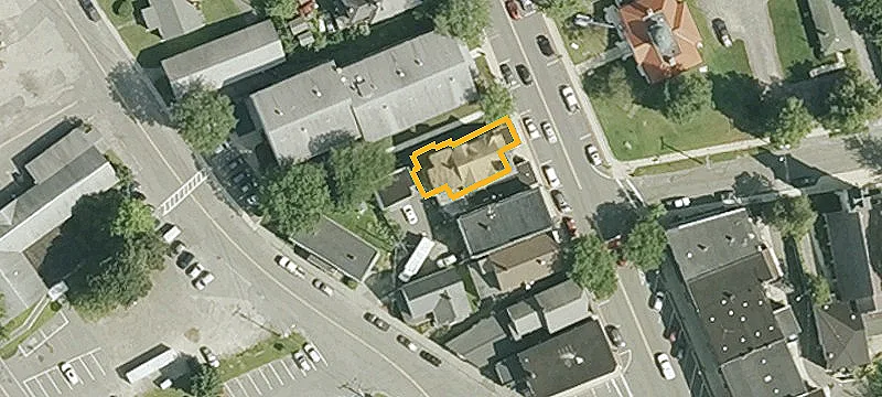 95 Main St