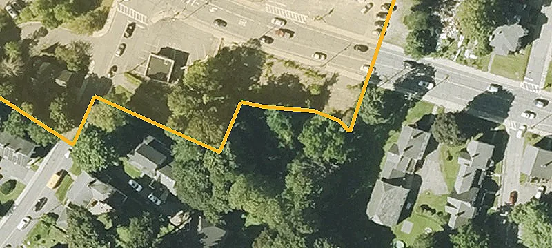 1709 Main St