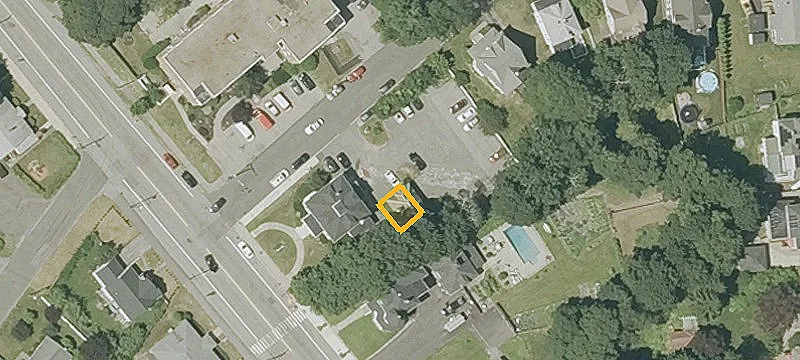 681 Main St