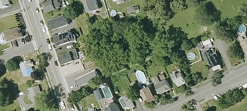 452 Central St