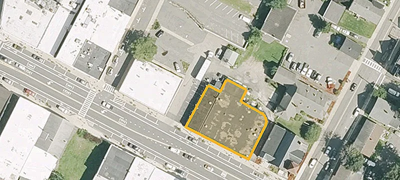 51 Main St