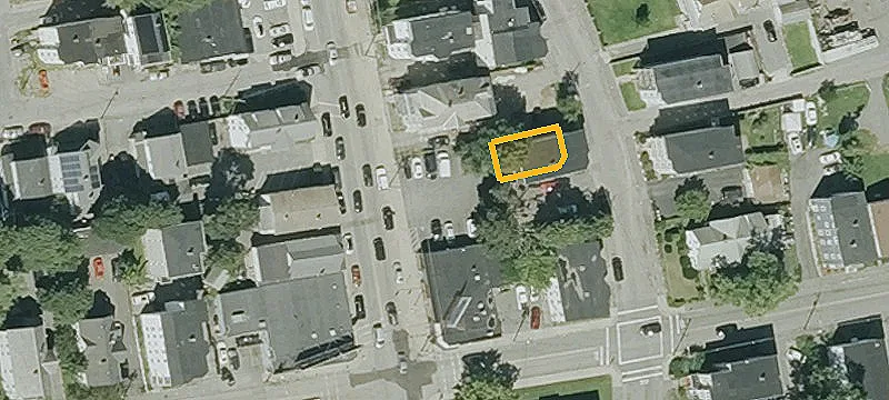 579 Main St