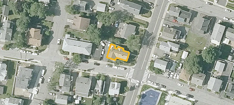 271 Newton St