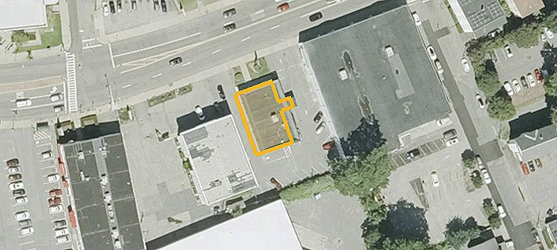 1227 Main St