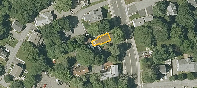 596 Main St