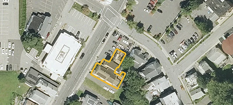63 Ctr St