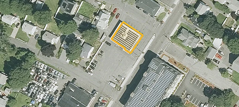 7 Pond St