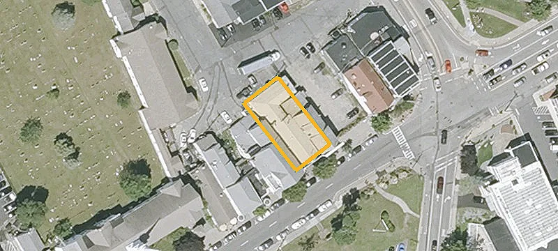 294 Main St